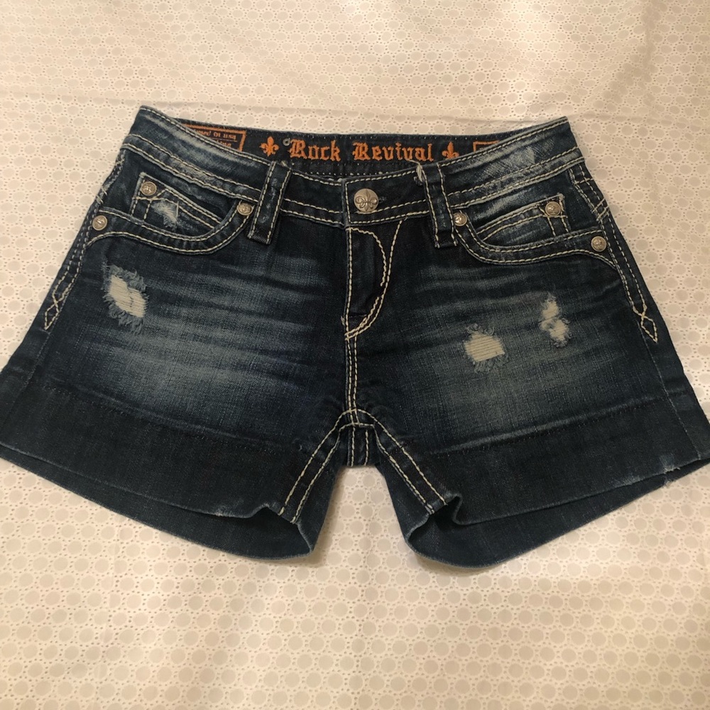 ❌SOLD❌ Rock Revival Johanna Shorts